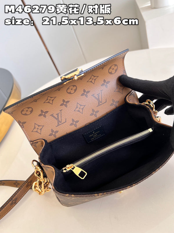 Alice Bags- Louis Vuittons  - 15937