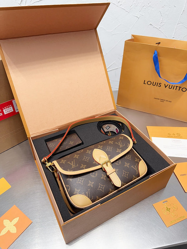 Alice bags - Louis Vuittons  - 15020