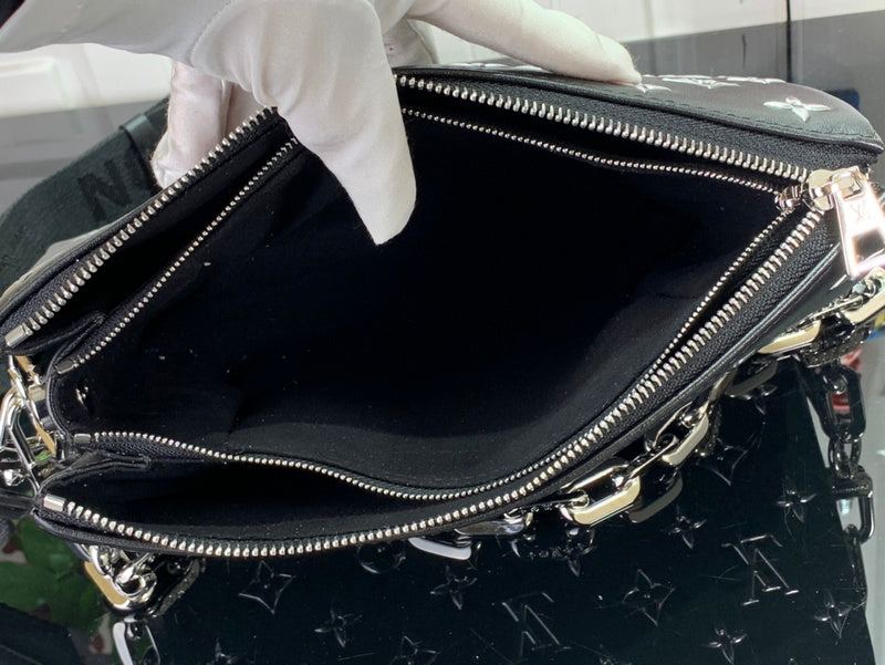 Alice Bags- Louis Vuittons  - 16387