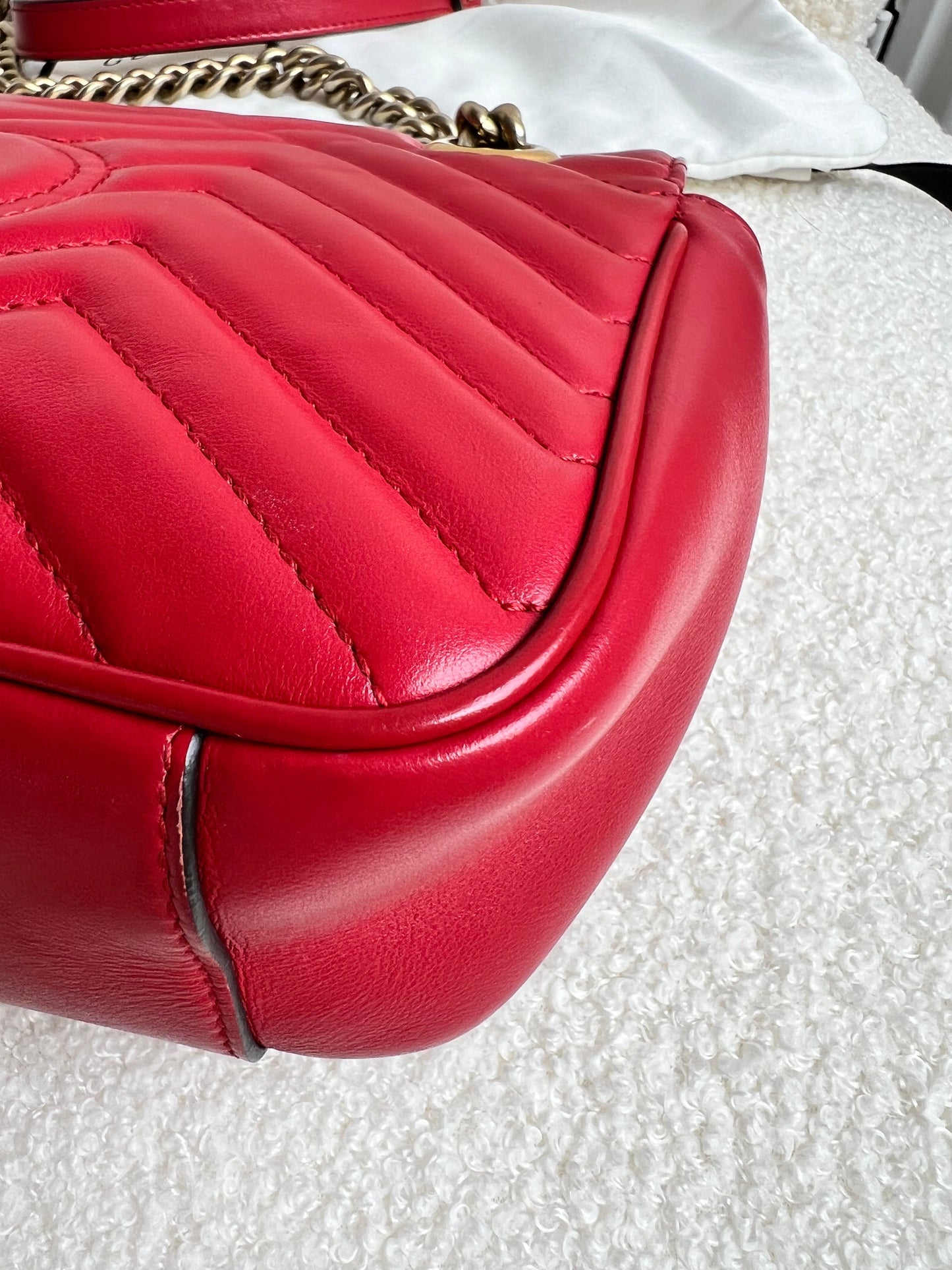 Gucci GG Hibiscus Red Marmont Small Shoulder Bag (RRP £2,070)