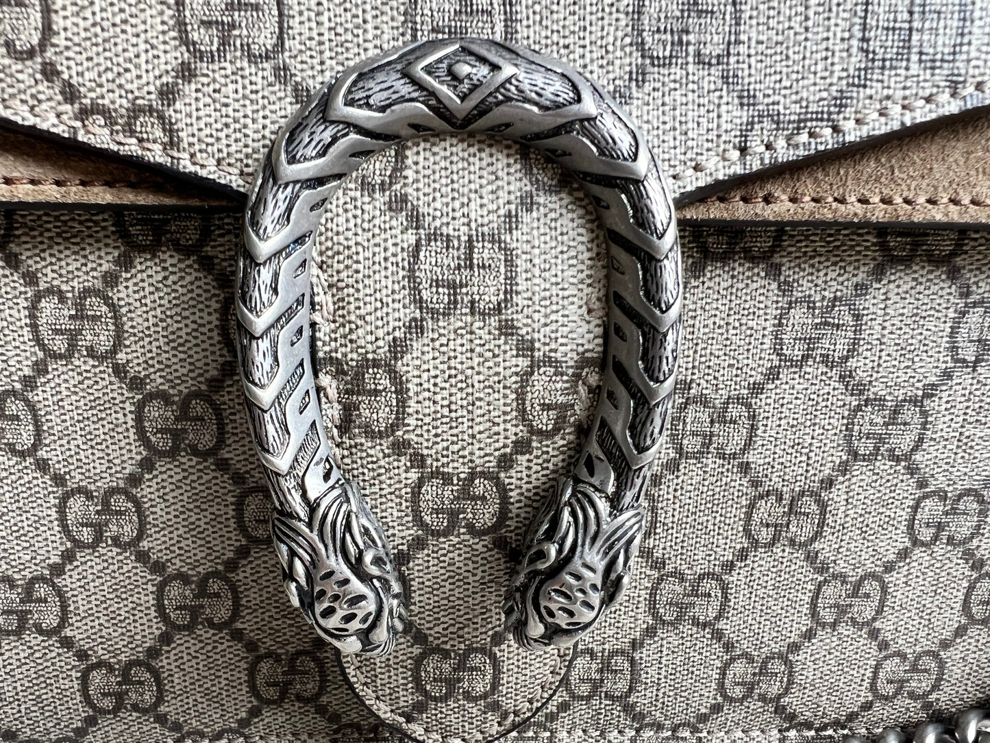 Gucci Dionysus GG Supreme Medium Shoulder Bag (RRP £2,450)