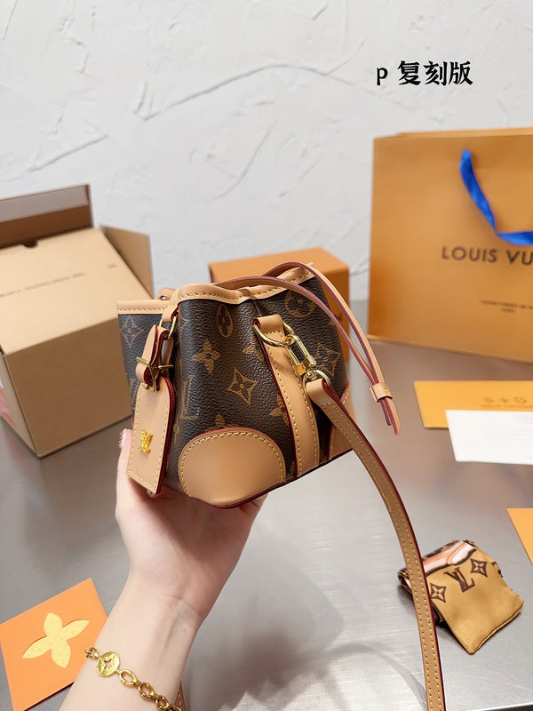 Alice bags - Louis Vuittons  - 14945