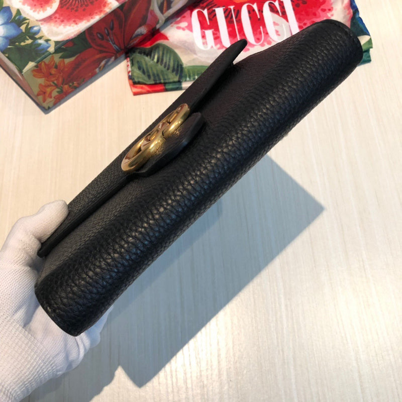 Gucci   Luxury Bags  957