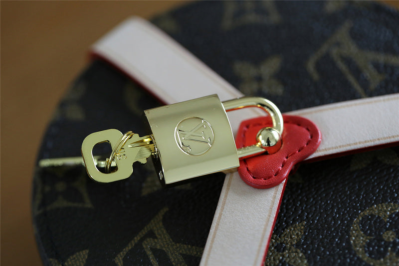 Alice bags - Louis Vuittons  - 9355