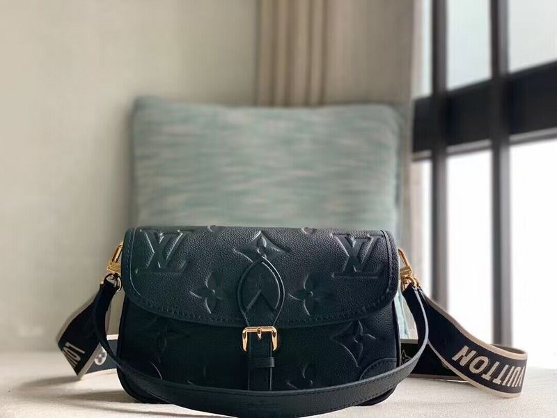 Alice bags - Louis Vuittons  - 15617