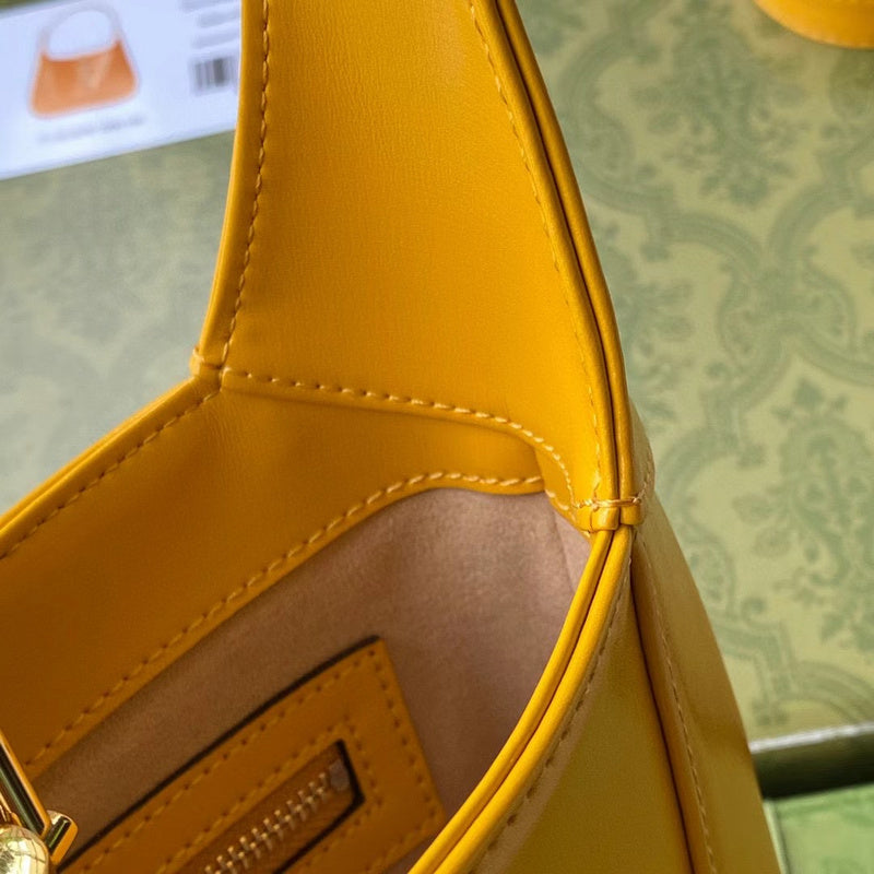 Gucci   Luxury Bags  1033