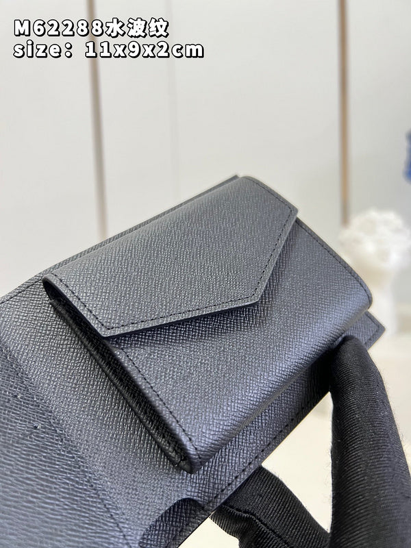 Alice  Bags- Louis Vuittons  - 16085