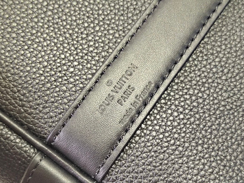 Alice Bags- Louis Vuittons  - 16072