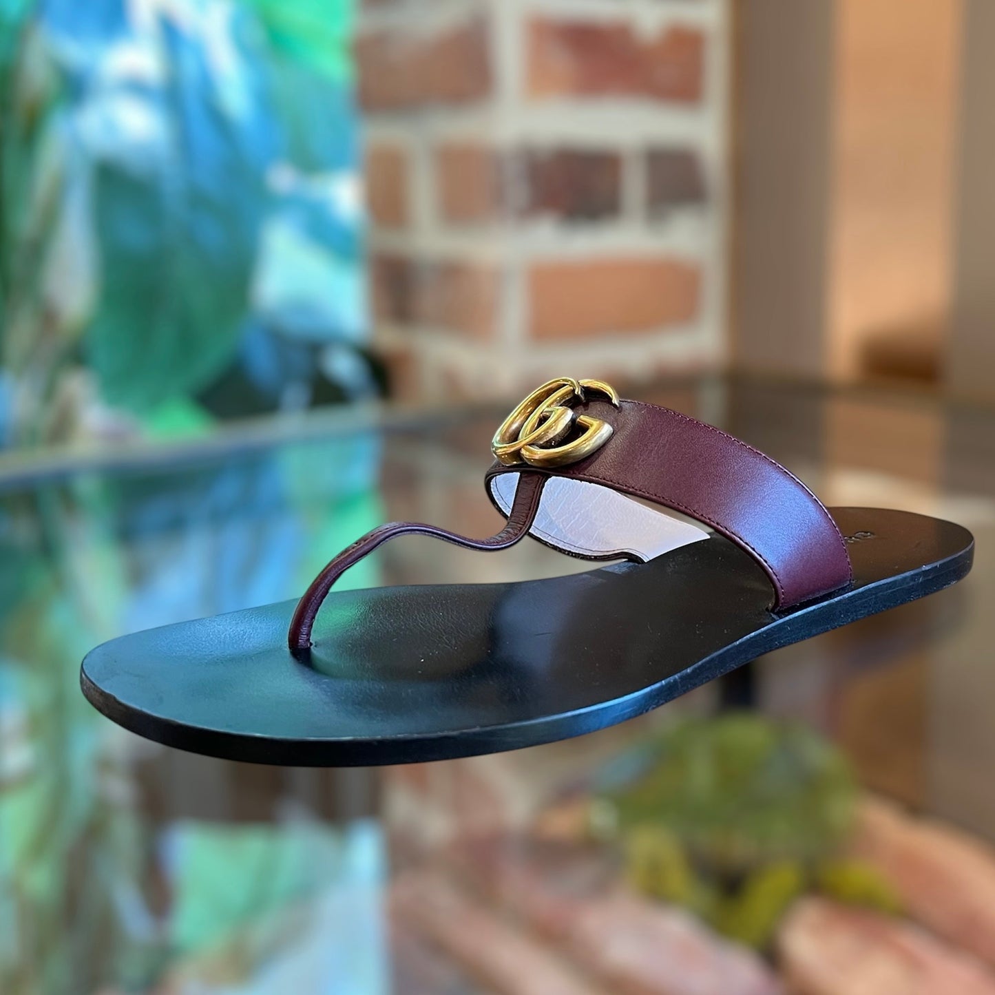 GUCCI Maroon Calfskin GG Marmont Thong Sandals 37.5(7.5US) Bordeaux