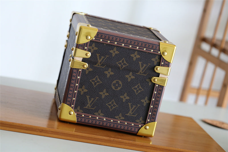 Alice bags - Louis Vuittons  - 9540