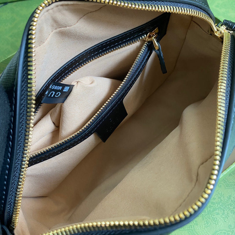 Gucci   Luxury Bags  1021