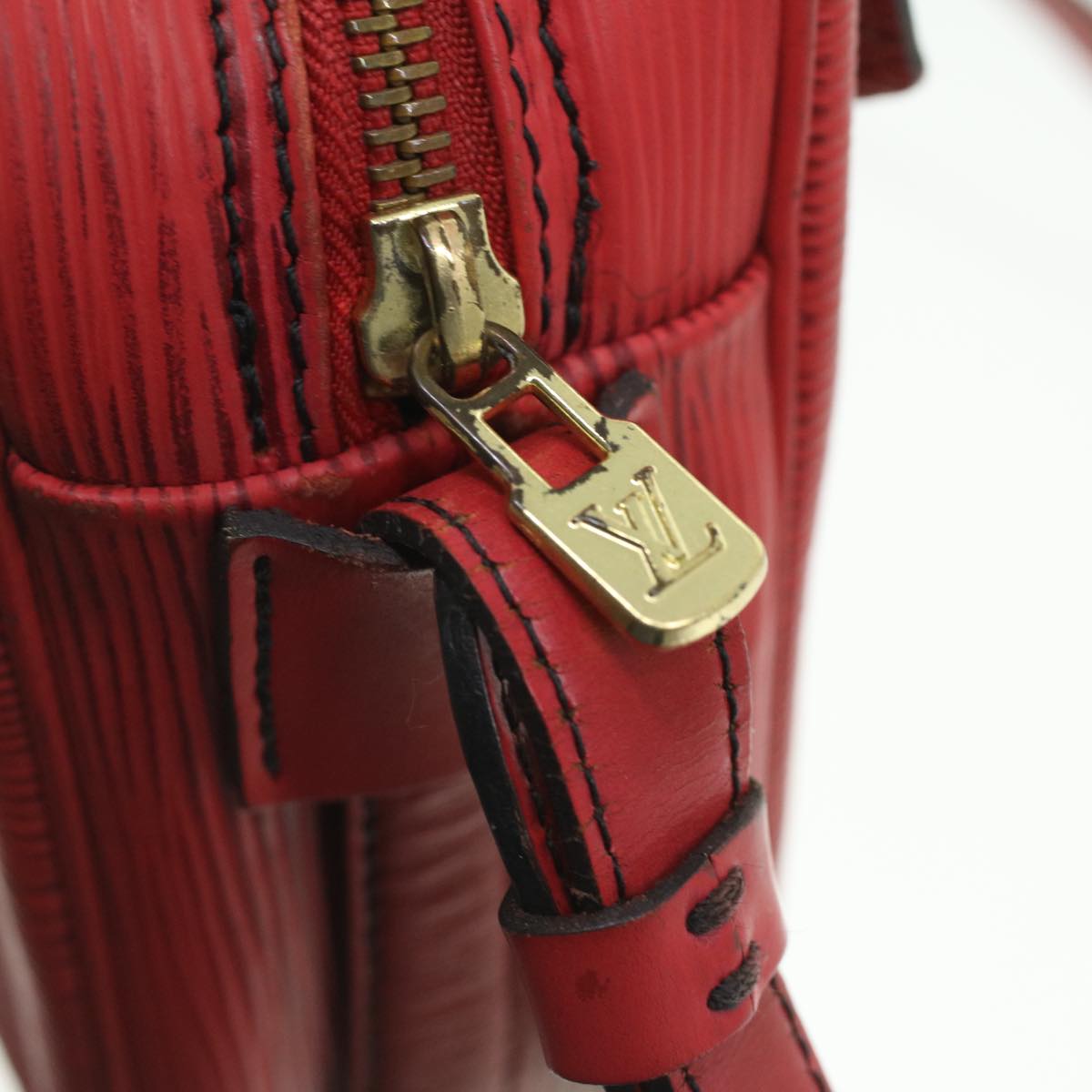 LOUIS VUITTON Epi June Feuille Shoulder Bag Red M52157 LV Auth 36897