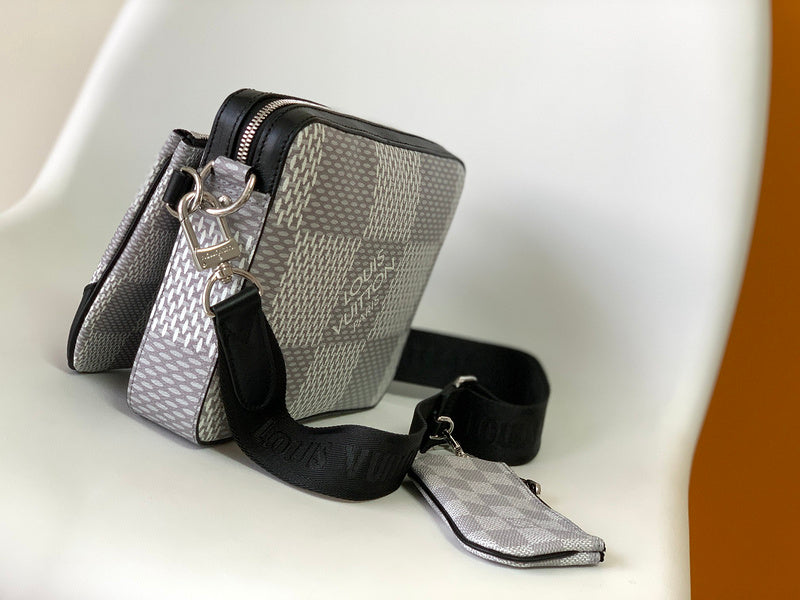 Alice Bags- Louis Vuittons  - 16580