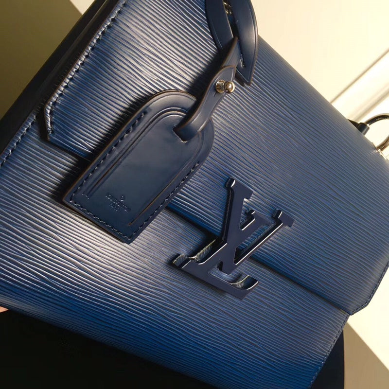 Alice Bags- Louis Vuittons  - 15857