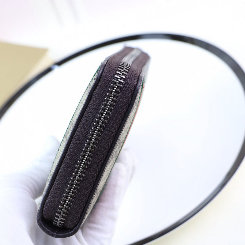 Gucci   Luxury Bags  959