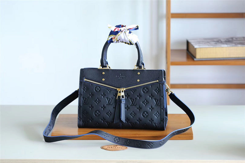 Alice bags - Louis Vuittons  - 7952
