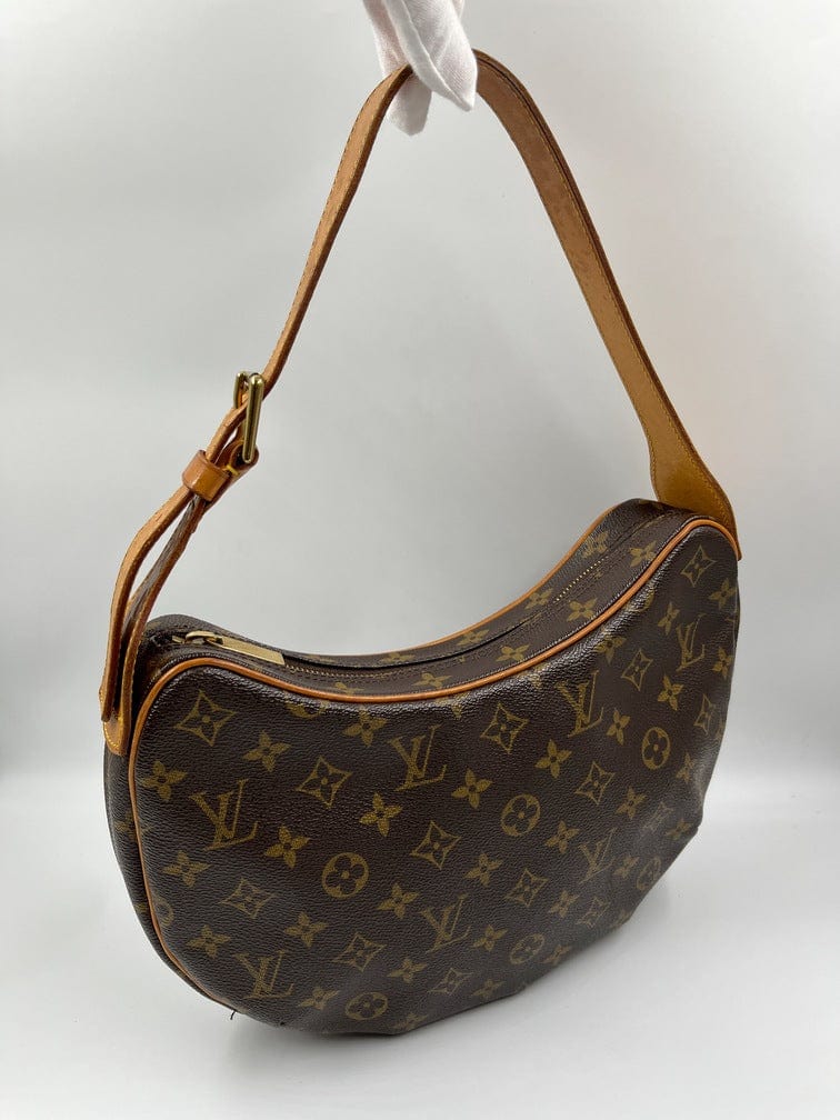 Louis Vuitton Croissant MM