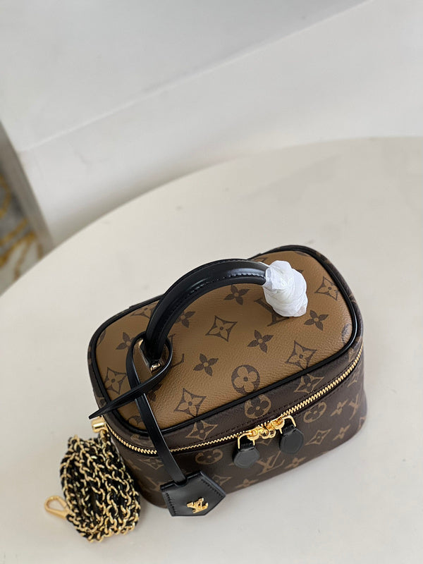 Alice Bags- Louis Vuittons  - 16472