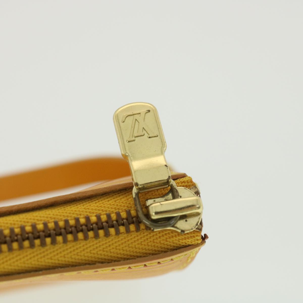 LOUIS VUITTON Epi Pochette Accessoires Pouch Yellow M52989 LV Auth 37917