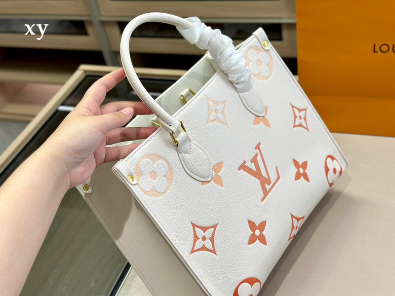 Alice bags - Louis Vuittons  - 15050