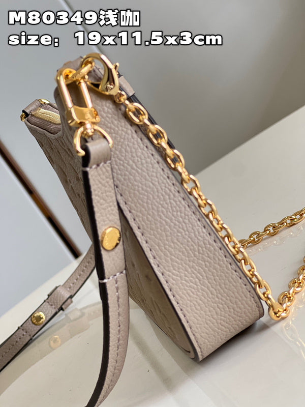 Alice  Bags- Louis Vuittons  - 15867