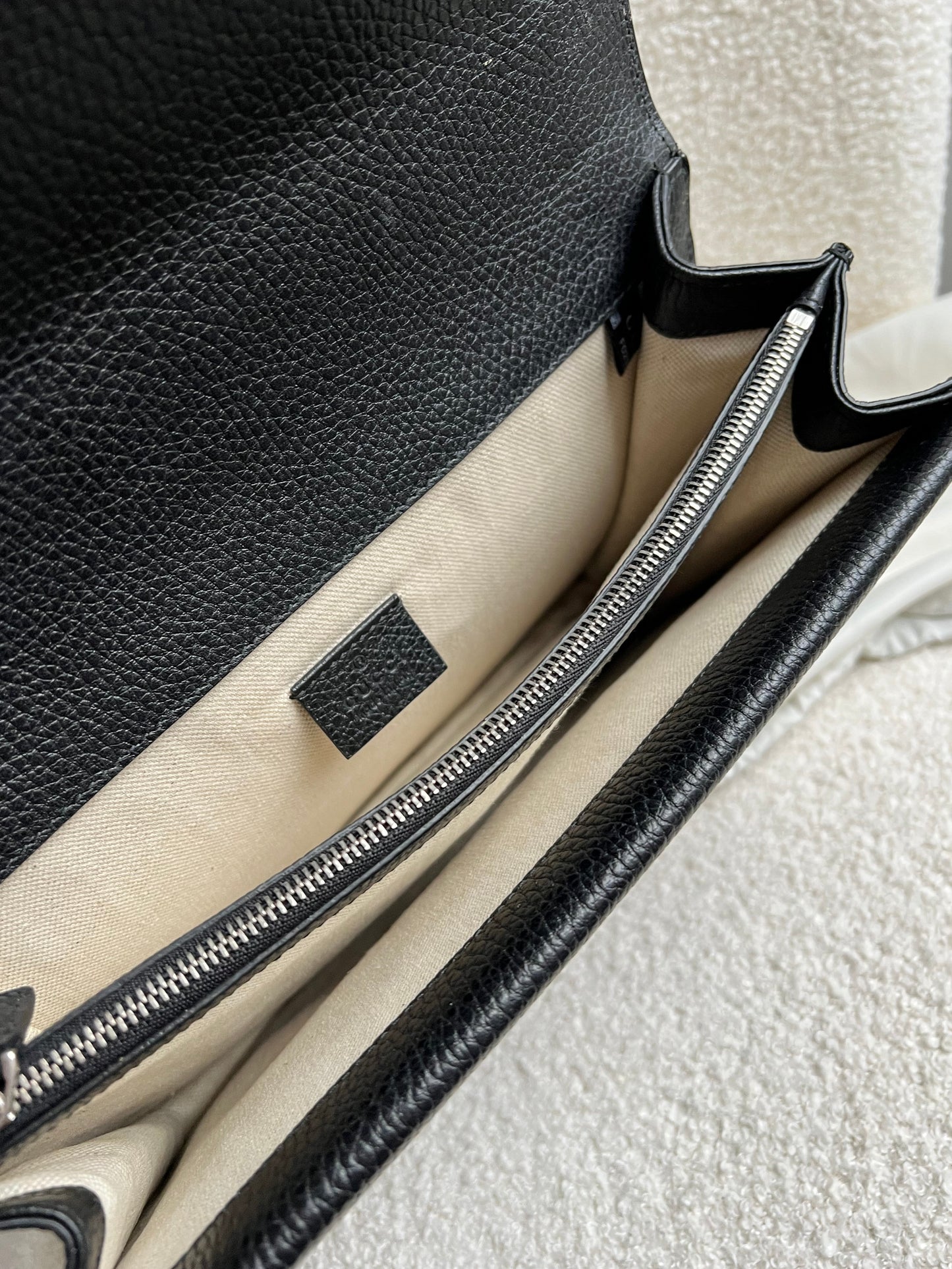 Gucci Dionysus Black Medium Shoulder Bag (RRP £2,400)
