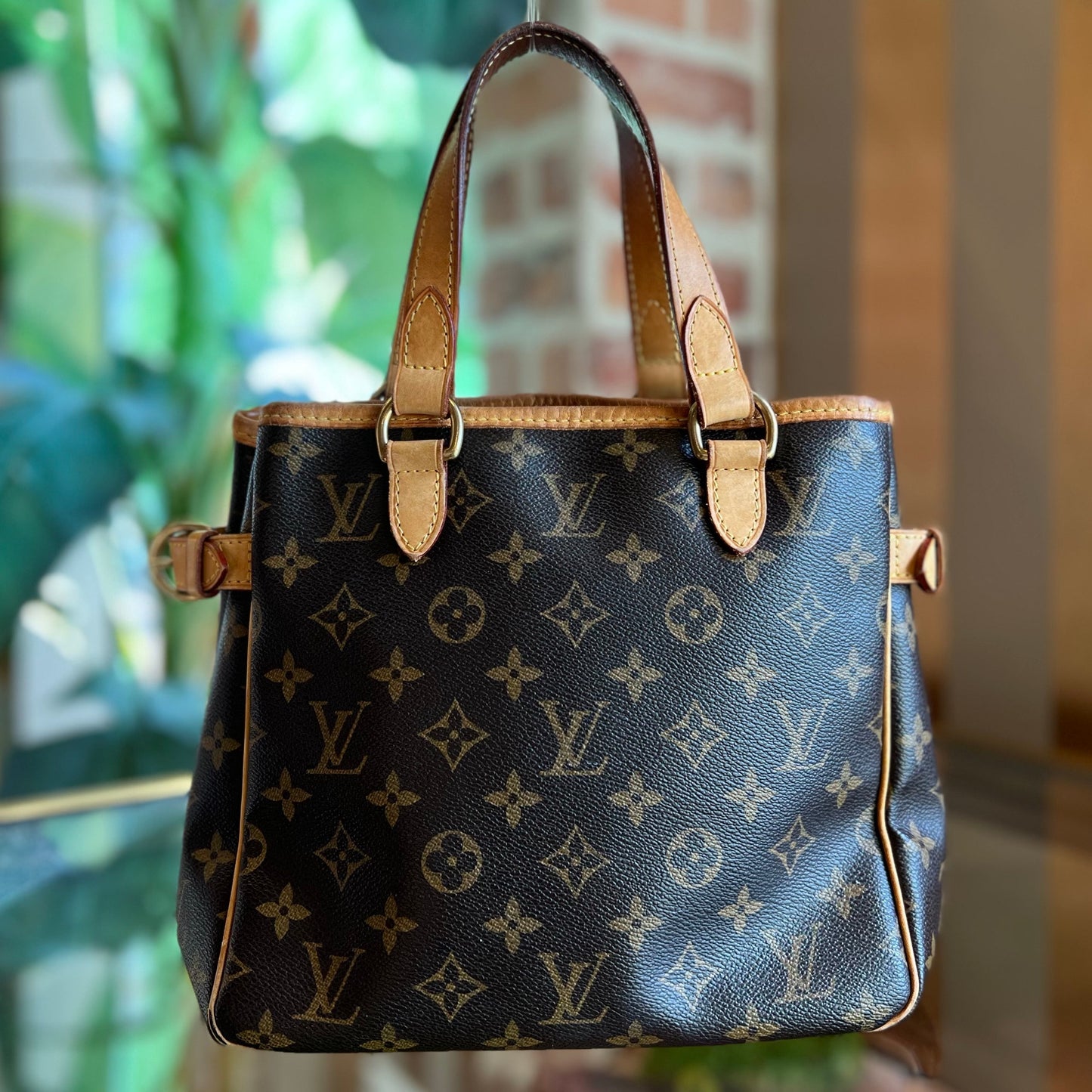 LOUIS VUITTON Batignolles Vertical Monogram Canvas Tote Bag