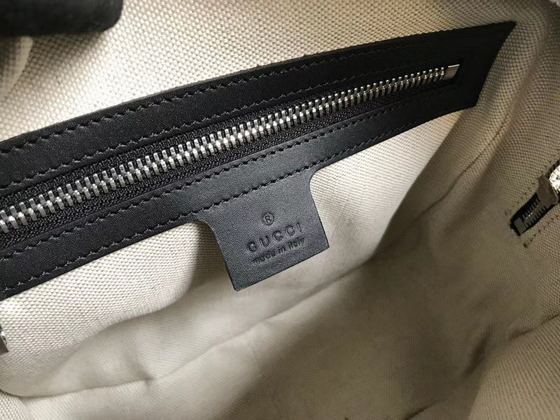 Gucci   Luxury Bags  1062