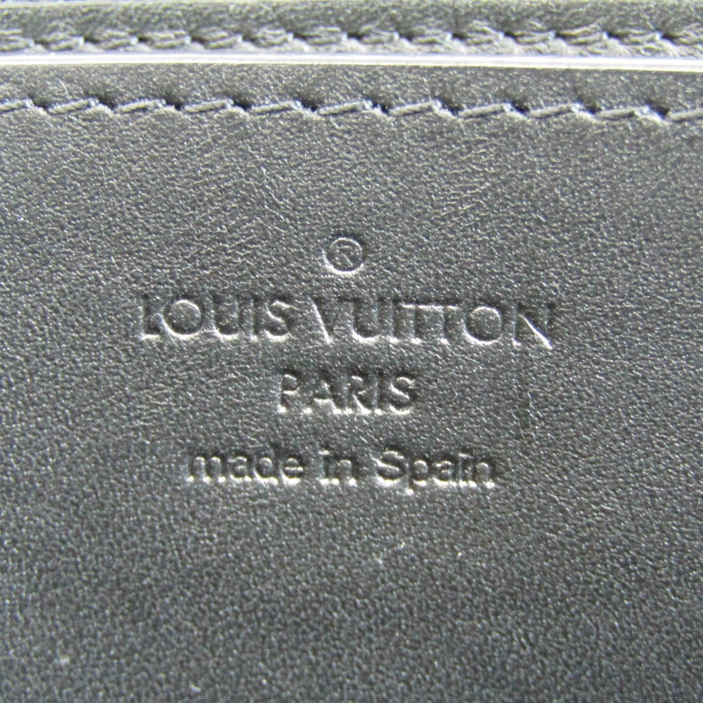 Louis Vuitton Black Canvas Zippy XL wallet accessories