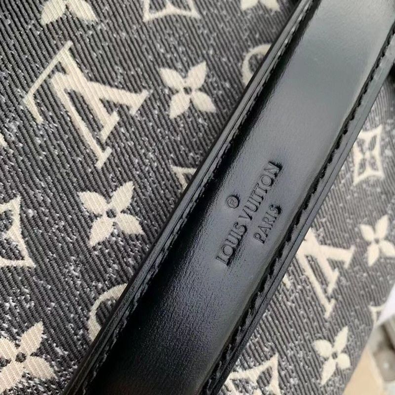 Alice Bags- Louis Vuittons  - 15961