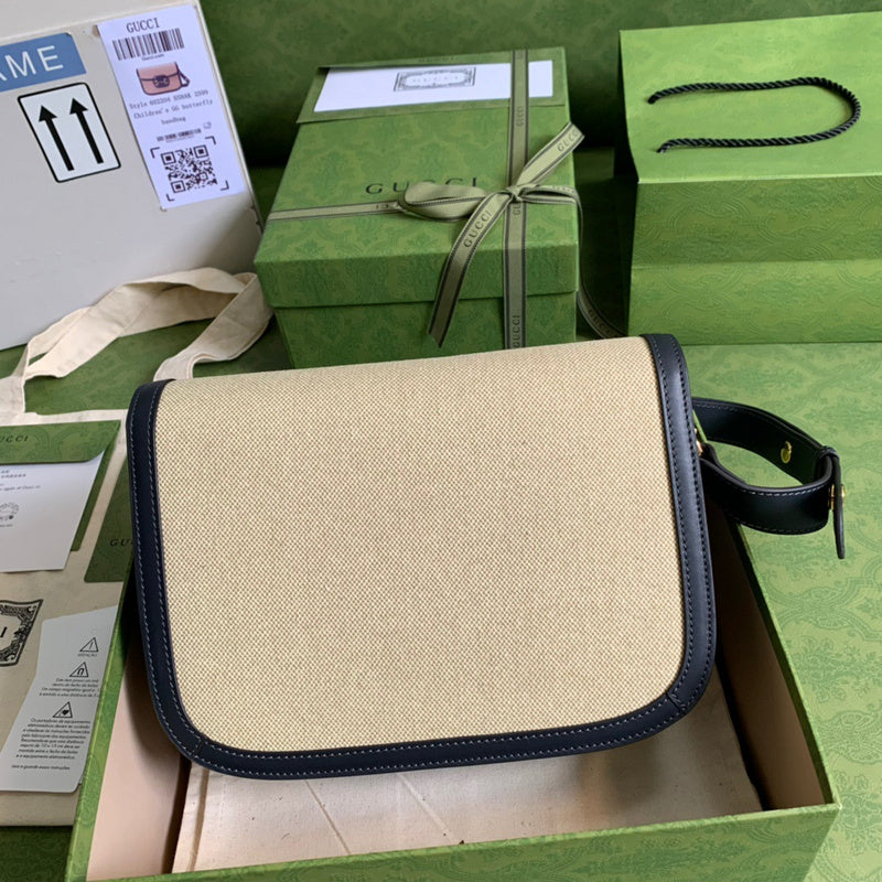 Gucci   Luxury Bags  1084