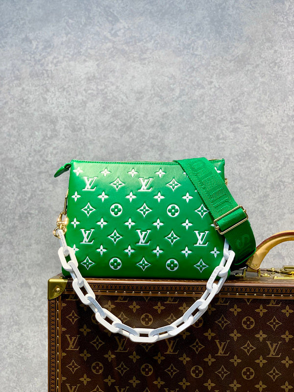 Alice Bags- Louis Vuittons  - 16339