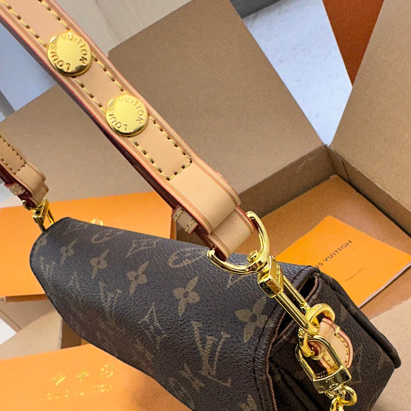 Alice Bags- Louis Vuittons  - 15904
