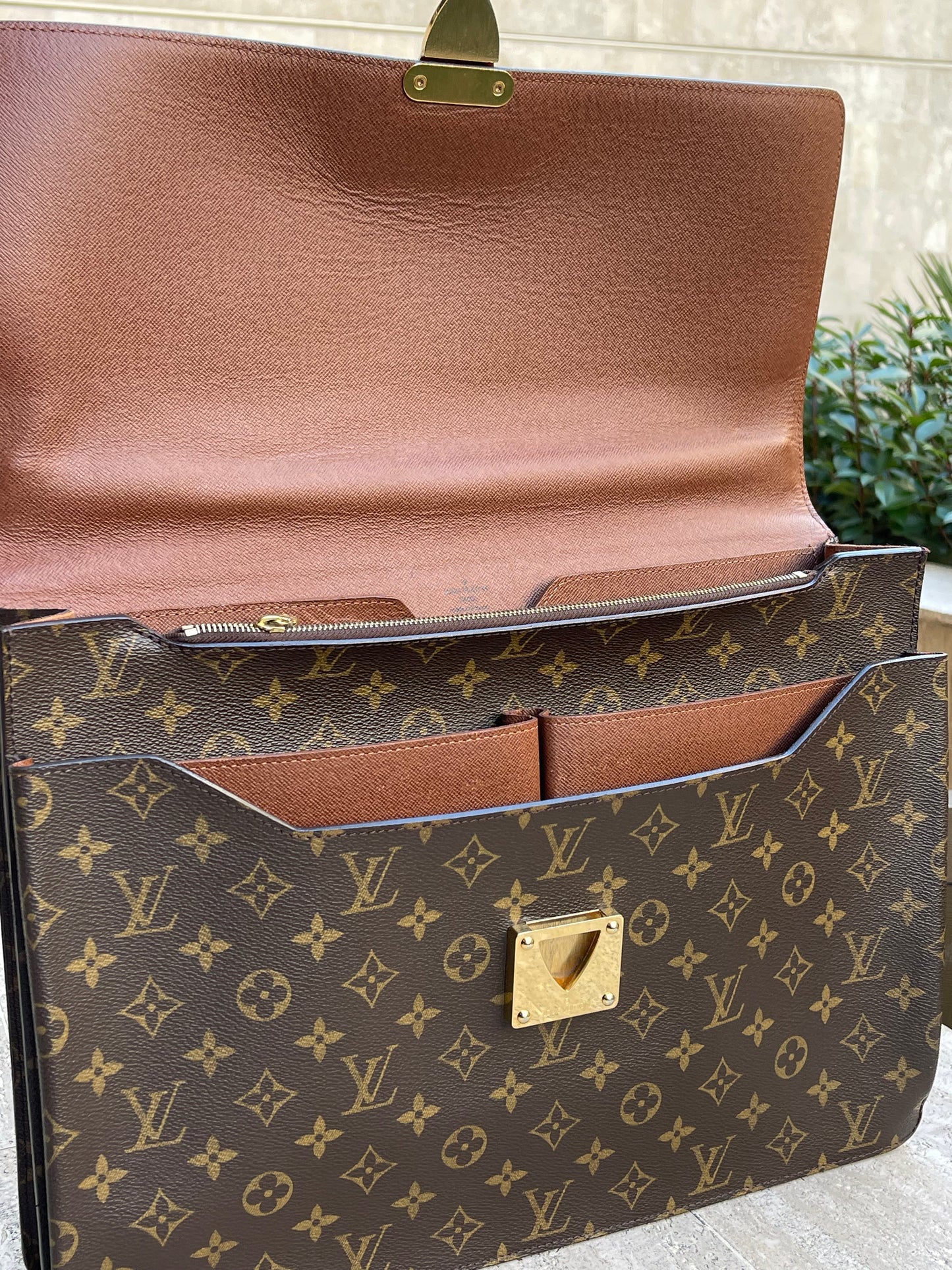 Louis Vuitton - Sac Robusto en toile monogramme