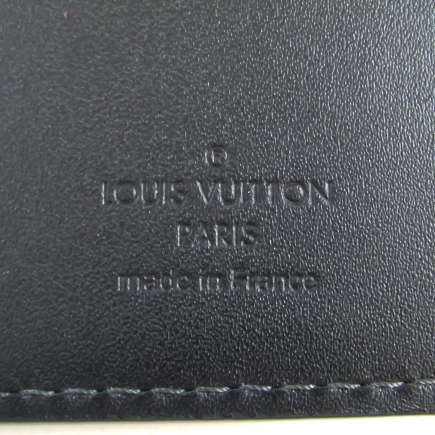 Louis Vuitton Black Leather Utah wallet accessories