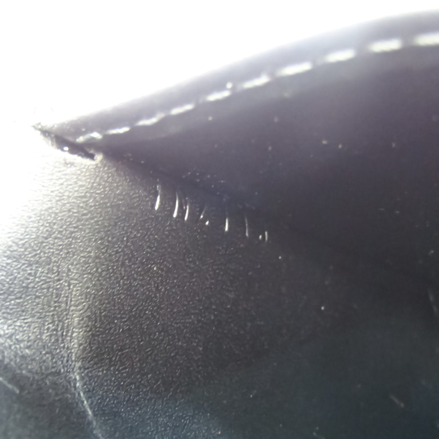 Louis Vuitton Black Leather Utah wallet accessories