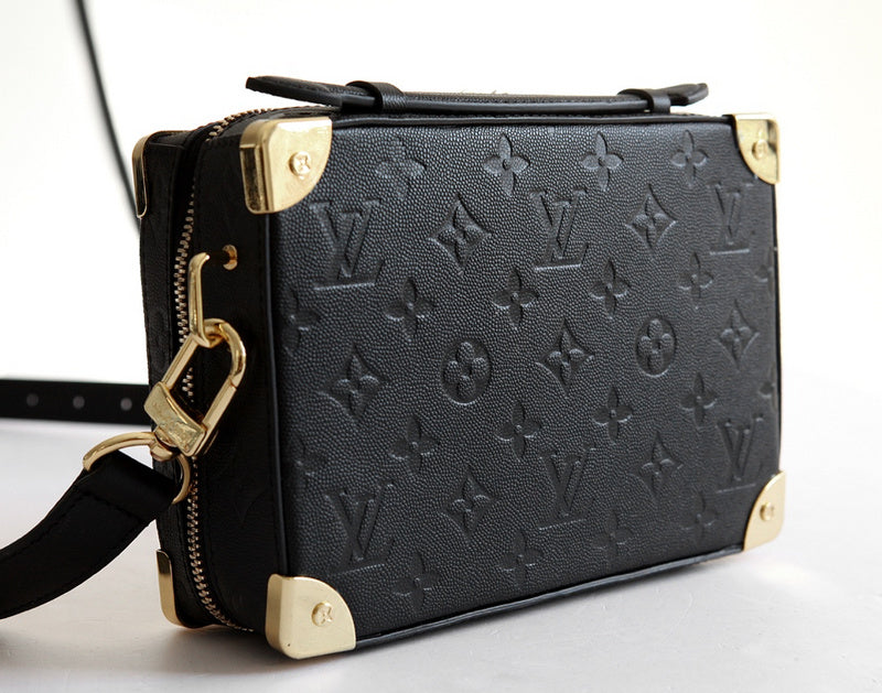 Alice Bags- Louis Vuittons  - 16047