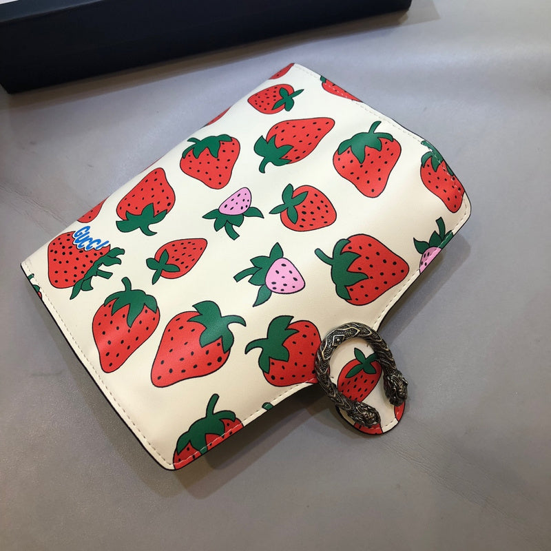 Gucci   Luxury Bags  1353