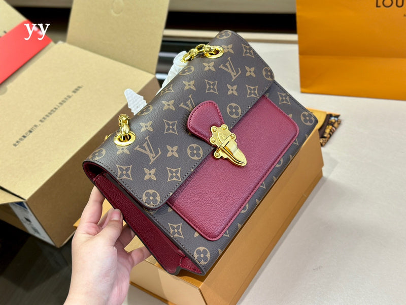 Alice bags - Louis Vuittons  - 14999