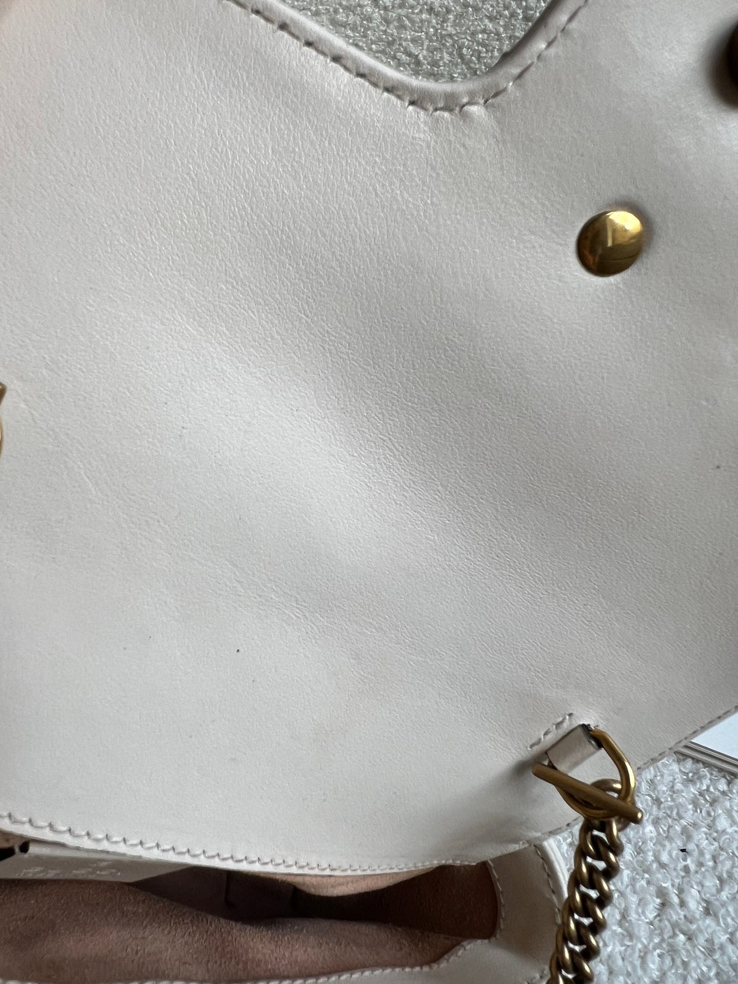 Gucci GG White Marmont Super Mini Shoulder Bag (RRP £985)