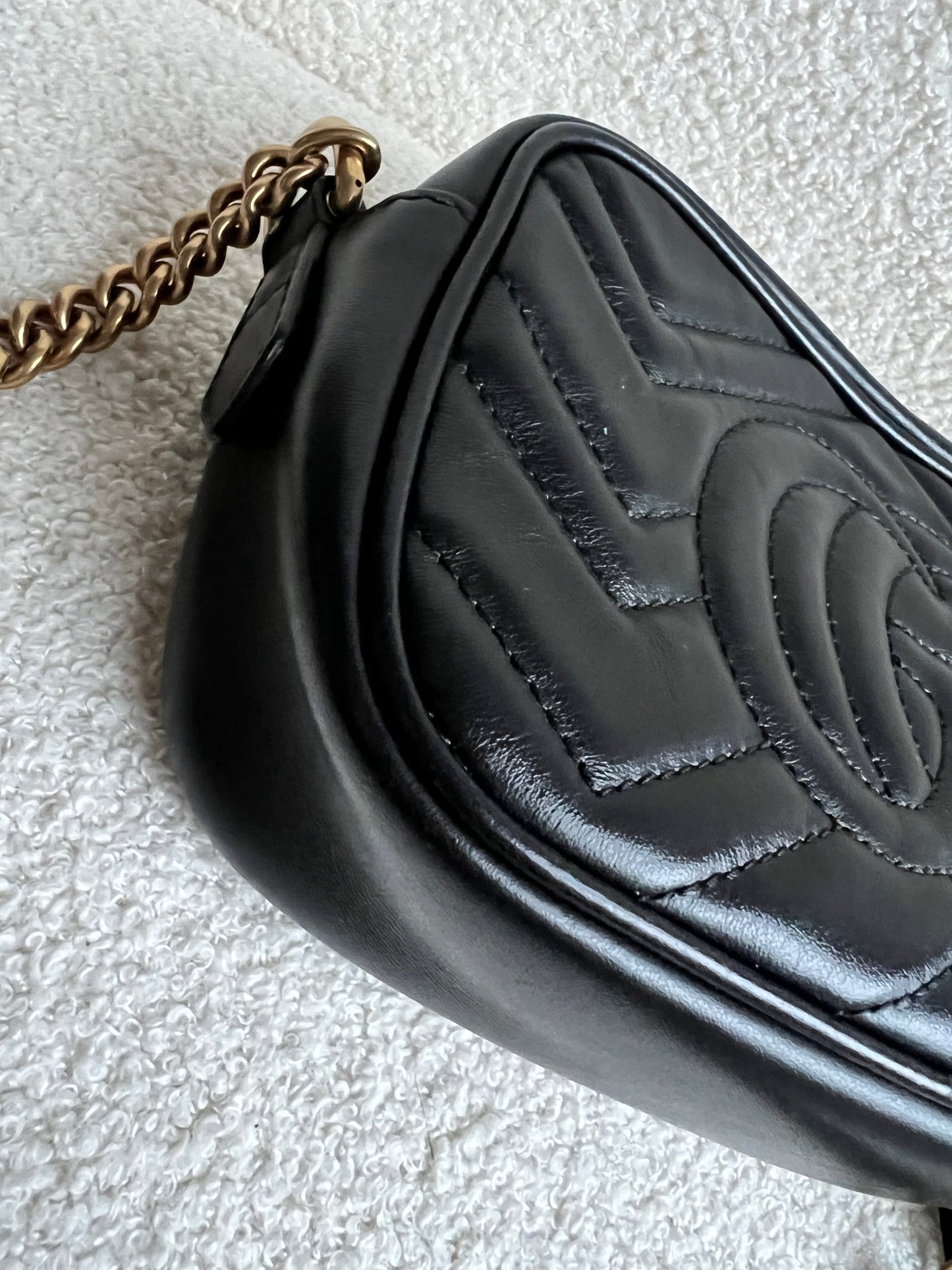 Gucci GG Black Marmont Mini Shoulder Bag (RRP £1,360)