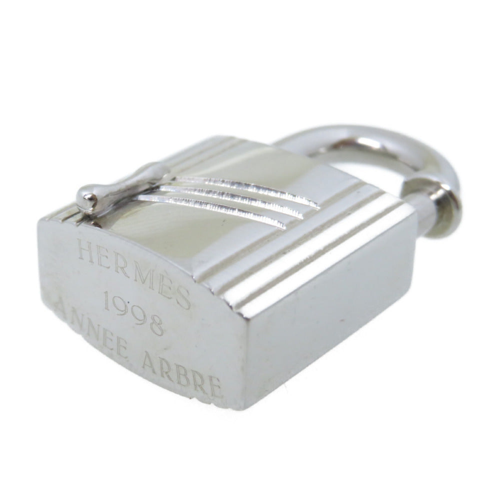HERMES key ring metal Silver ANNEE ARBRE 1998 Sap Cadena Keychain Charm