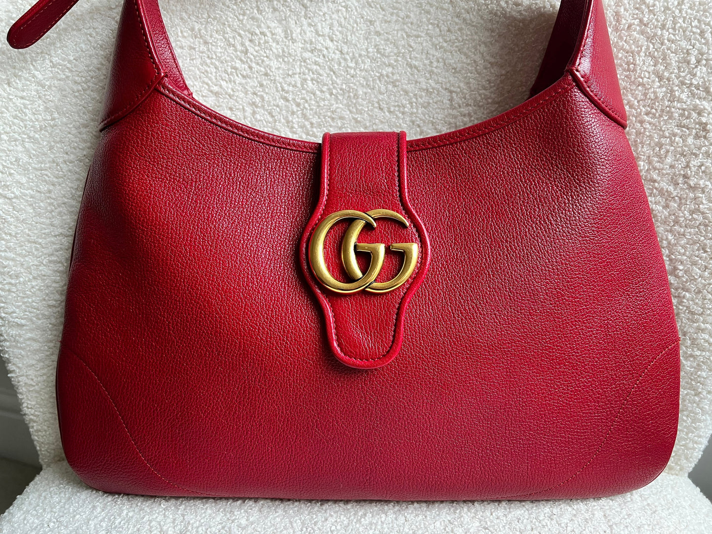 Gucci Red Large Aphrodite Shoulder Bag (RRP £1760)