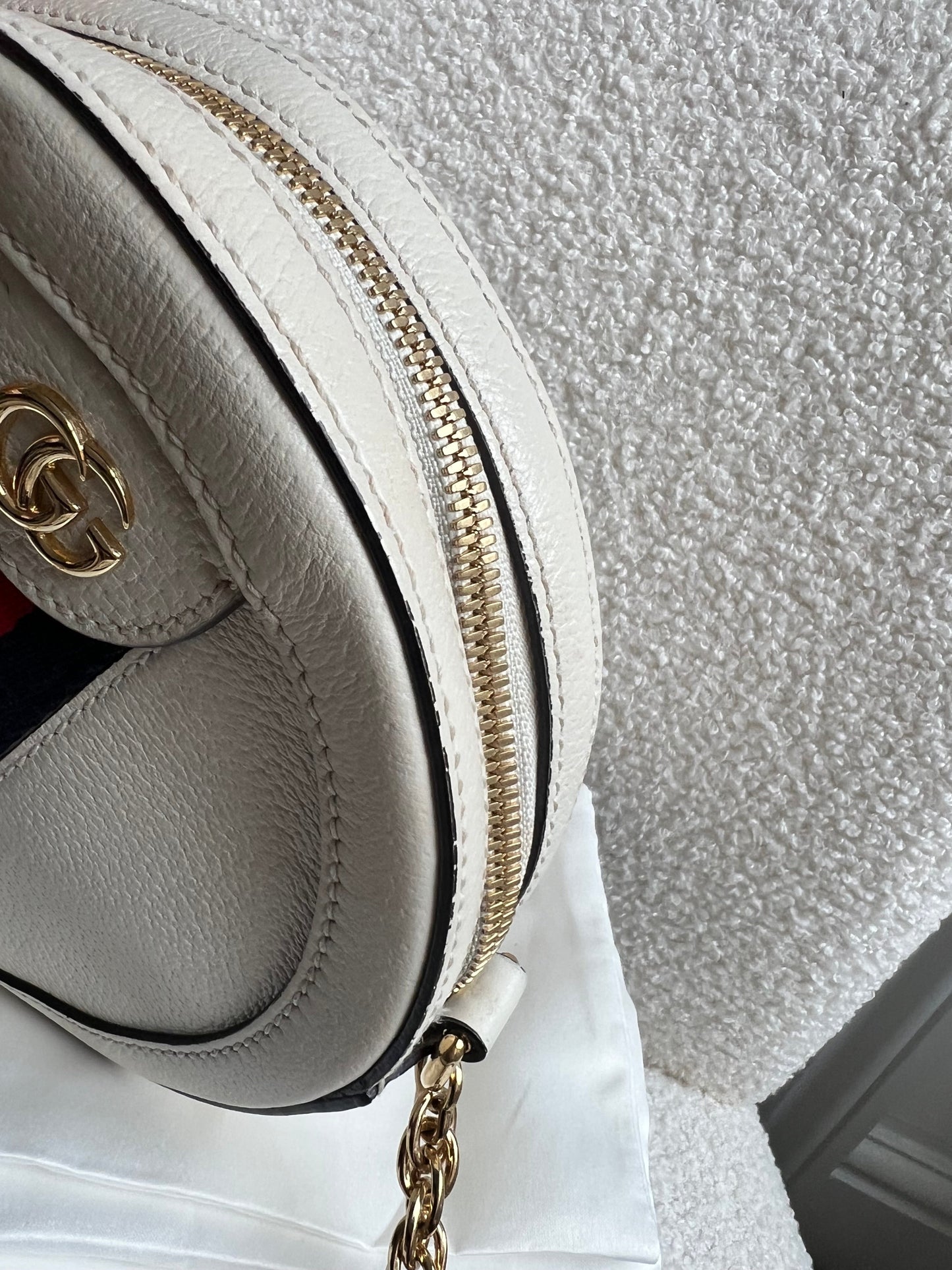Gucci GG Round White Ophidia Small Shoulder Bag