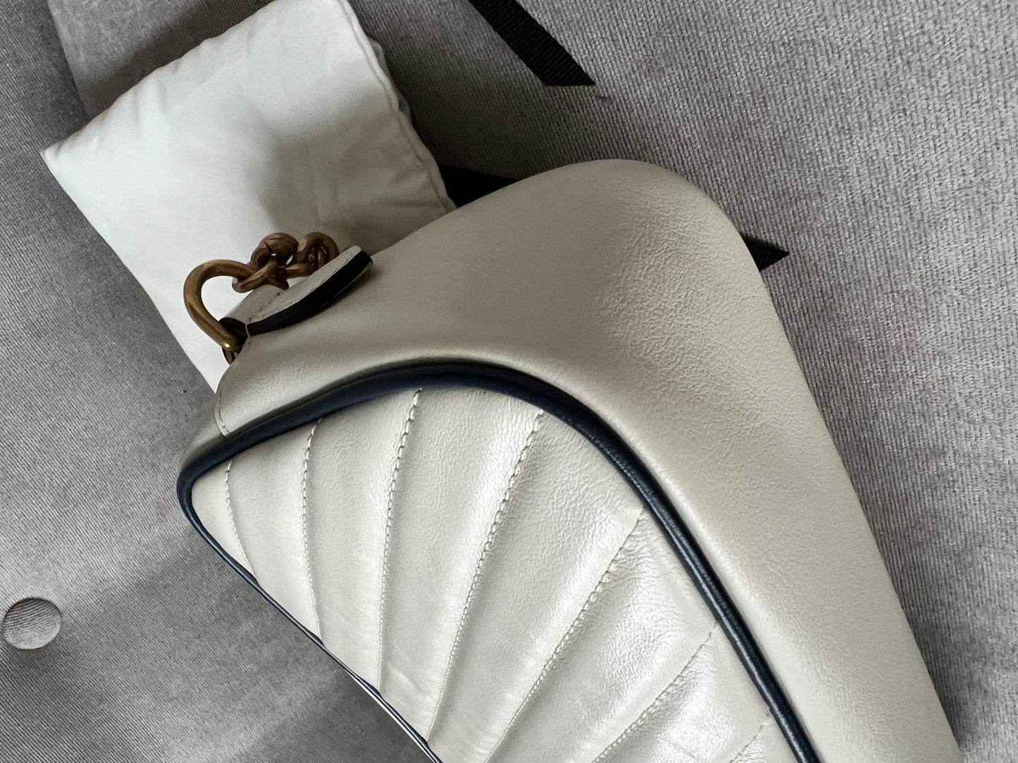 Gucci Torchon GG White Marmont Small Shoulder Bag (RRP £1180)