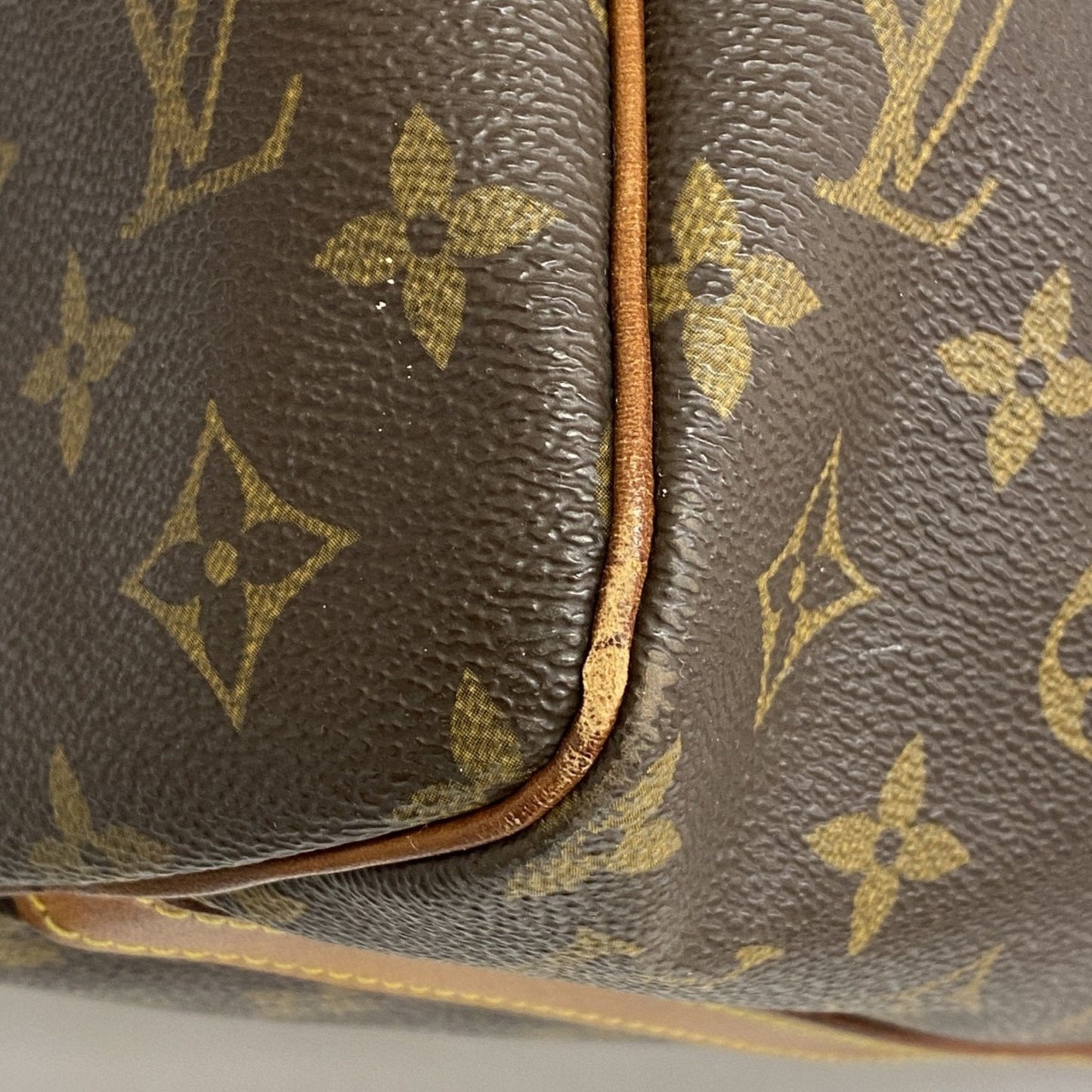 Louis Vuitton  Shoulder Bag