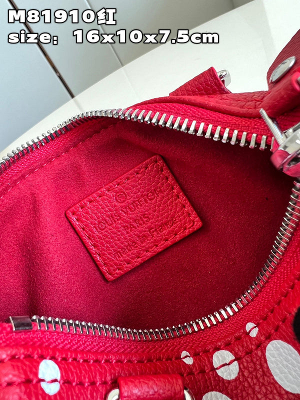 Alice Bags- Louis Vuittons  - 15913