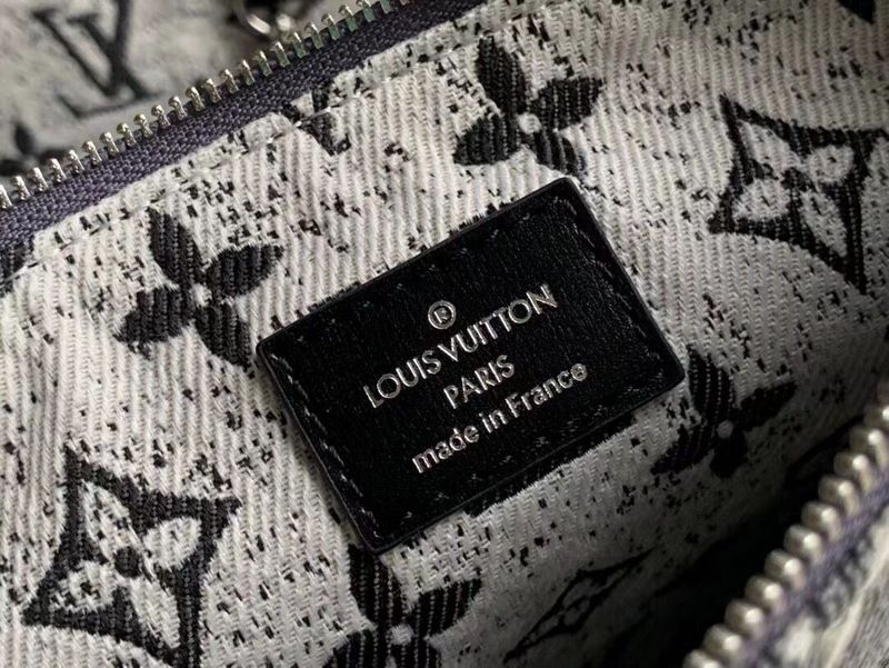 Alice Bags- Louis Vuittons  - 16021