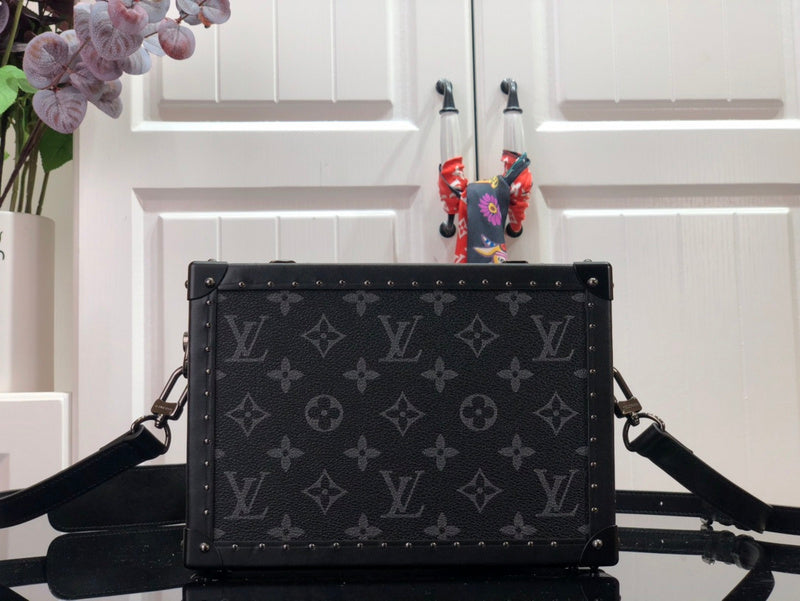Alice Bags- Louis Vuittons  - 16489