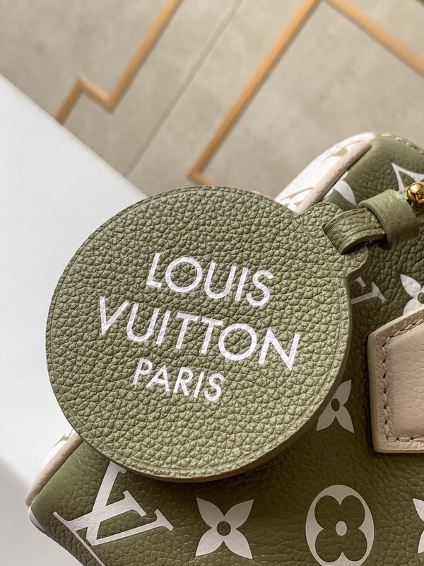 Alice Bags- Louis Vuittons  - 16369